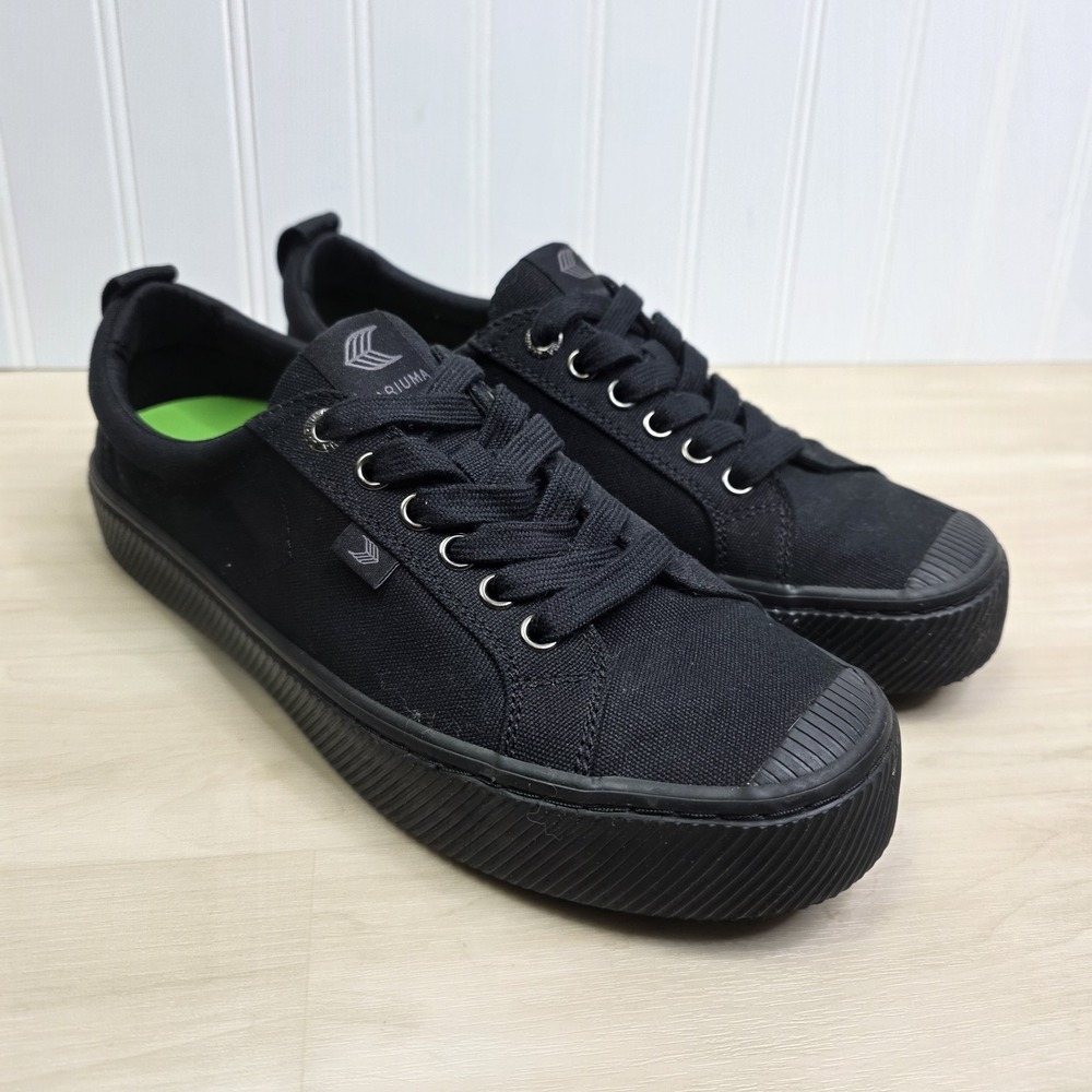 Cariuma OCA Low Casual All Black Canvas Low Top Sneakers Women's 9.5 Men's 8 - Picture 2 of 8